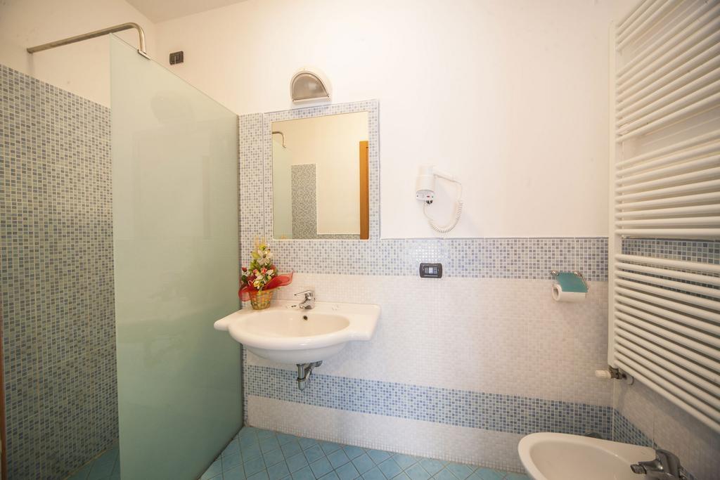 Hotel Marilonda Rimini Exterior photo